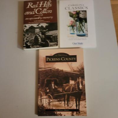 Books on the Carolinas (O-DW)