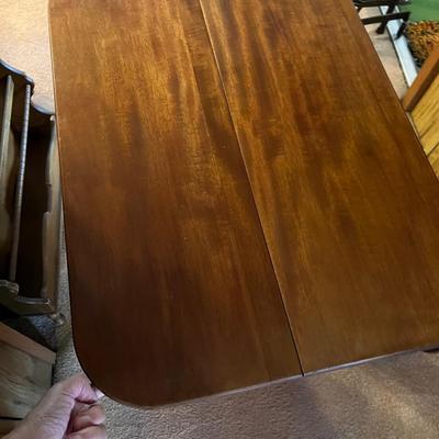 Pedestal Drop Leaf Table & Chair (DR-RG)