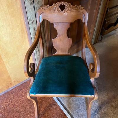 Pedestal Drop Leaf Table & Chair (DR-RG)