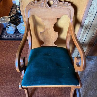 Pedestal Drop Leaf Table & Chair (DR-RG)