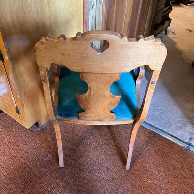 Pedestal Drop Leaf Table & Chair (DR-RG)