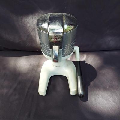 Vintage Kitchen Gadgets (OB4-BBL)