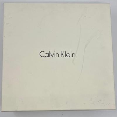 Calvin Klein two Hair and Body Shampoo/ Escape Eau de toilette for men/ Box