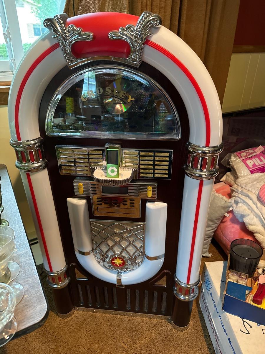 Crosley jukebox