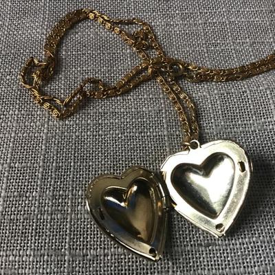 Vintage Cloisonne Heart locket  floral Pendant Necklace