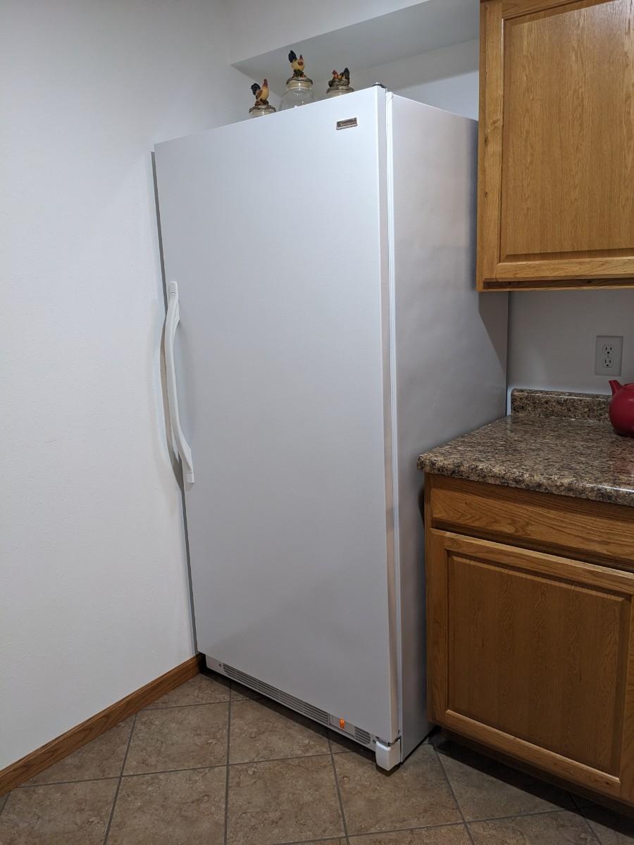 Kenmore Upright Freezer 21 cubic ft