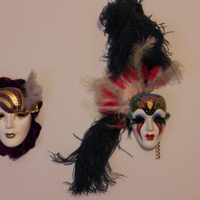 (2) Decorative Ceramic Mardi Gras Masks & (2) Mardi Gras Dolls
