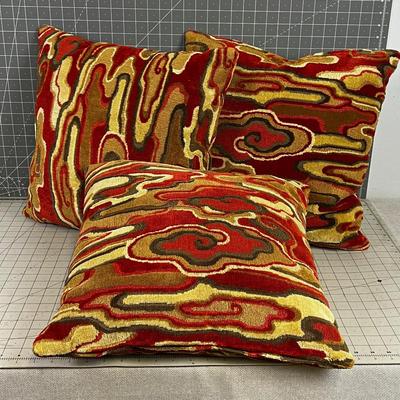 Sculped Fabric Decorative Pillows