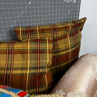 Mixed Lot of Throw Pillows 