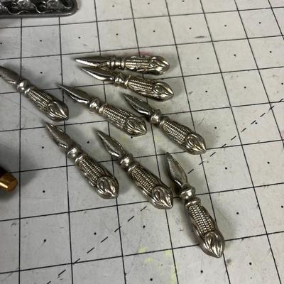 Bunch of Hor s d'oeuvers Forks