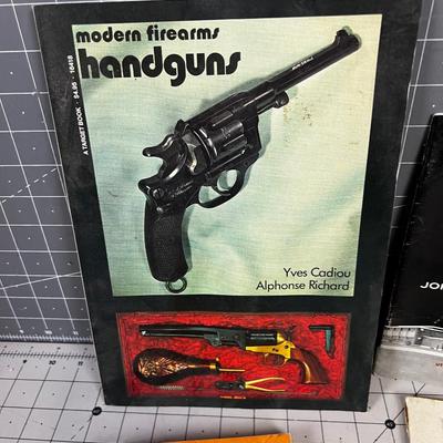 Books for Collectors Of Guns, Bottles and Insulators