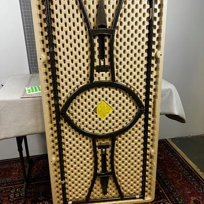 Plastic Folding Table 