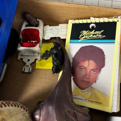 Tray of Vintage Toys: Baseball Cards, Baseball, Car, Dinosaur etc.