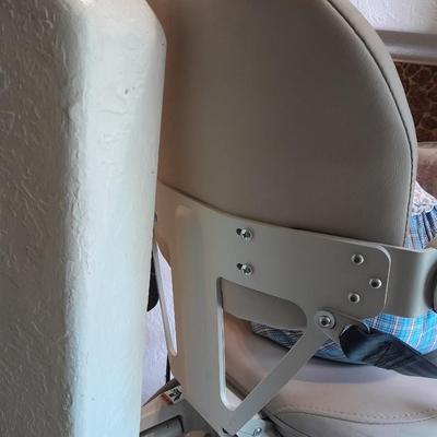 Bruno Independent Living Aids, INC. mechanical Elite Curve stair lift chair with 2 remote controls in WONDERFUL working condition