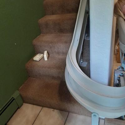 Bruno Independent Living Aids, INC. mechanical Elite Curve stair lift chair with 2 remote controls in WONDERFUL working condition