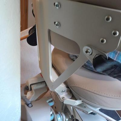 Bruno Independent Living Aids, INC. mechanical Elite Curve stair lift chair with 2 remote controls in WONDERFUL working condition