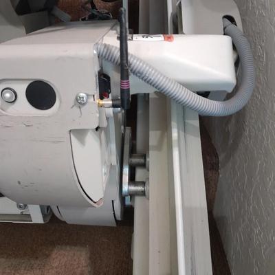 Bruno Independent Living Aids, INC. mechanical Elite Curve stair lift chair with 2 remote controls in WONDERFUL working condition