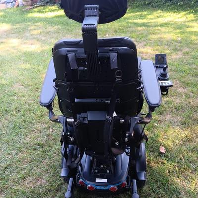 Permobil M3 Corpus Mobility Chair with Charger > power recline, leg lift, Wonderful working condition