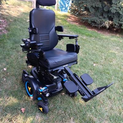 Permobil M3 Corpus Mobility Chair with Charger > power recline, leg lift, Wonderful working condition