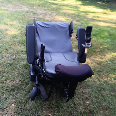 Permobil M3 Corpus Mobility Chair with Charger > power recline, leg lift, Wonderful working condition