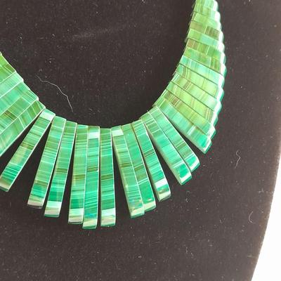 BEAUTIFUL Green Malachite Fan Natural Stone Statement Necklace