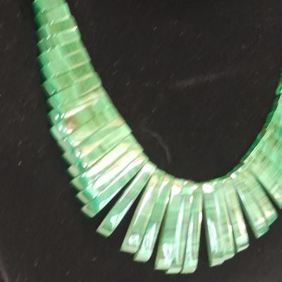 BEAUTIFUL Green Malachite Fan Natural Stone Statement Necklace