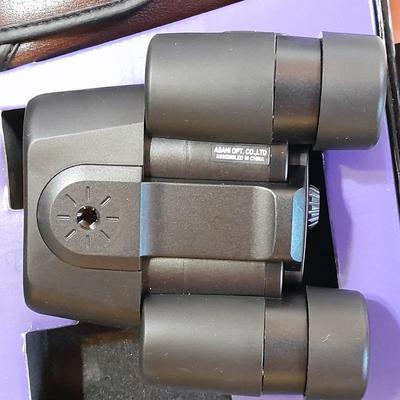 New in box Pentax millennium 2000 10x24 UCFG Binoculars with case 10x24 CFG
