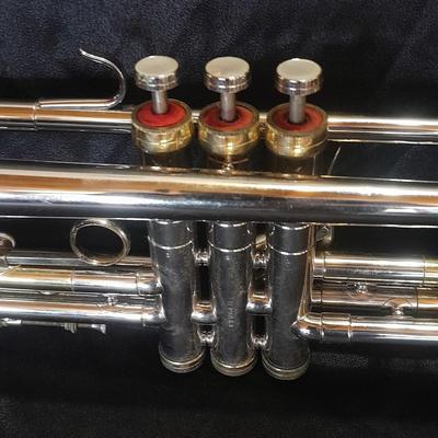 Connstellation by CONN Trumpet Marked H39088 B With original case HARD TO FIND THIS CLEAN!
