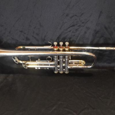 Connstellation by CONN Trumpet Marked H39088 B With original case HARD TO FIND THIS CLEAN!