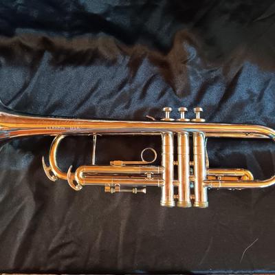 Connstellation by CONN Trumpet Marked H39088 B With original case HARD TO FIND THIS CLEAN!