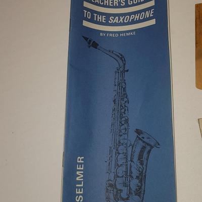 Beautiful vintage Martin Handcraft Low Pitch saxophone. "Searchlight".