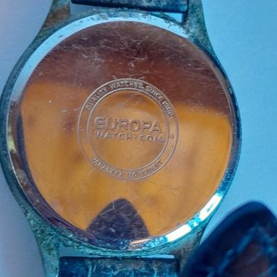 Colorado Rockies Europa watch in tin collector's case