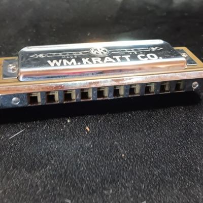Beautiful VINTAGE W.M. KRATT Co. Super chromatic 40 Harmonica with case