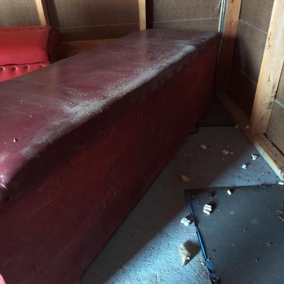 Wooden Trunk w/ Padded Top (OB4-BBL)