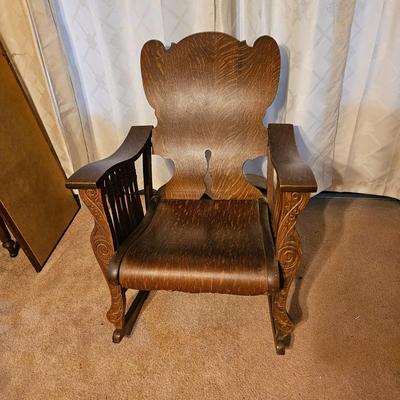 Vintage Wooden Rocking Chair (LR-JS)