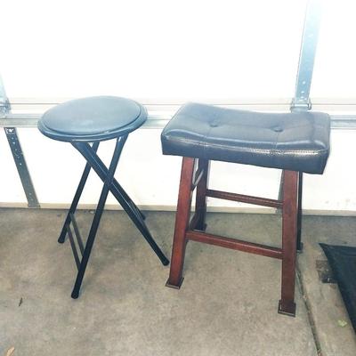 TWO STOOLS ONE FOLDS