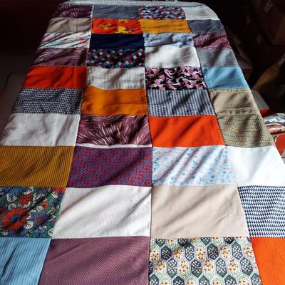 Vintage Quilt Tops & Quilt Stand (OB4-BBL)