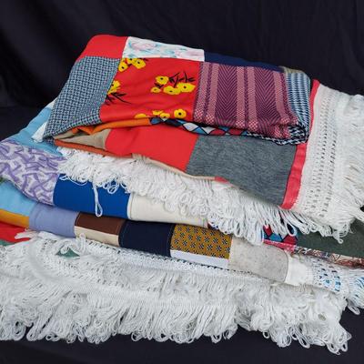 Vintage Quilt Tops & Quilt Stand (OB4-BBL)