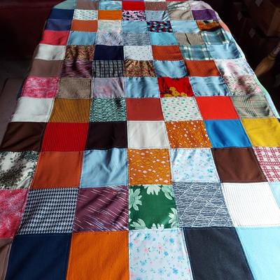 Vintage Quilt Tops & Quilt Stand (OB4-BBL)