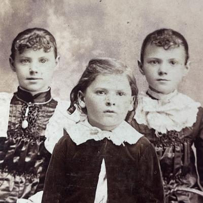 TURN OF THE CENTURY? CABINET PHOTO â€œHENRIETTA, BERTHA & ALBERTâ€ ON BACK