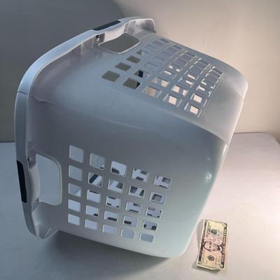 WHITE PLASTIC LAUNDRY BASKET- LIKE NEW!
