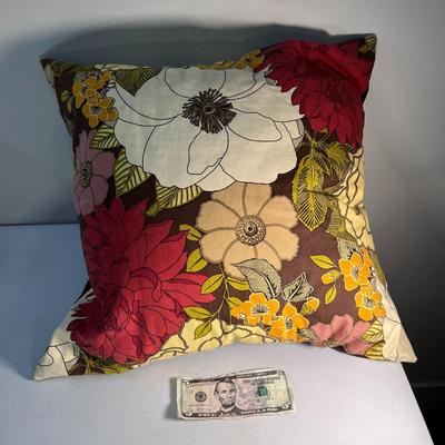 WARM TONES FLORAL THROW PILLOW