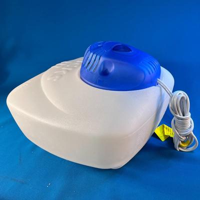VICKS WARM STEAM VAPORIZER 