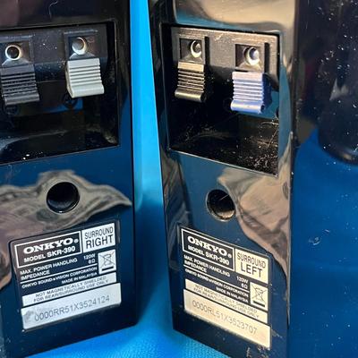 ONKYO MODEL SKR-390 SPEAKER PAIR