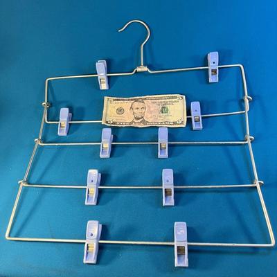 5-PANT/SKIRT CLOTHES HANGER
