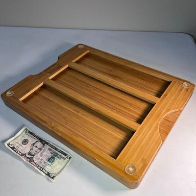 BAMBOO CUTTING BOARD by SEVILLE CLASSICS