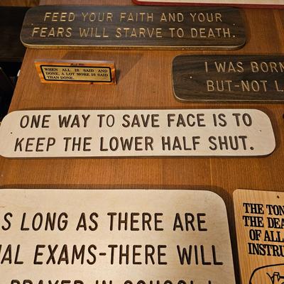 Signs, Phrases & More  (O-JS)