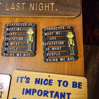 Signs, Phrases & More  (O-JS)