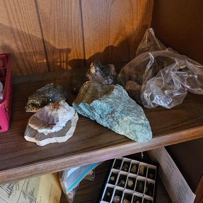 Local & Signed Books on Gold Mining, Rock Hunting, & More (O-JS)