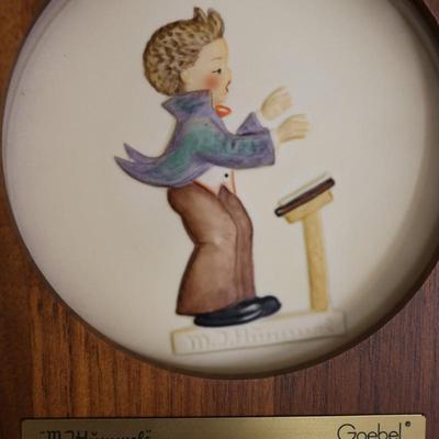 Vintage Hummel Goebel 1984-1987 "Little Music Makers" 4 Plates W / Wooden Frame